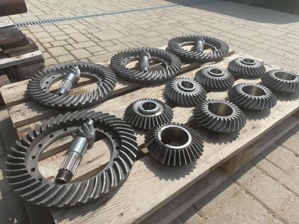 Pinion and Crown gears 